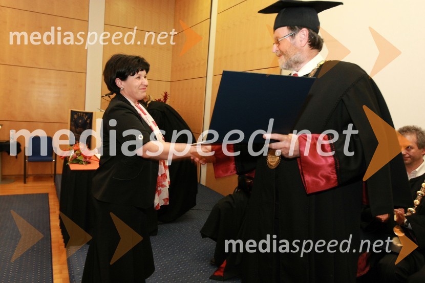 Dr. Jasmina Starc, Fakulteta za organizacijske vede Univerze v Mariboru ter prof. dr. Ivan Rozman, rektor Univerze v MariboruUniverza v Mariboru: Promocija doktorjev znanosti, april 2009