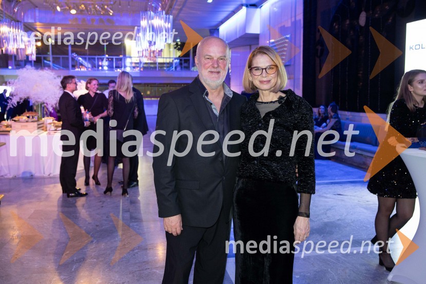  Franc Avsenek, dirigent;  Eva Longyka Marušič, voditeljica30. dobrodelni managerski koncert