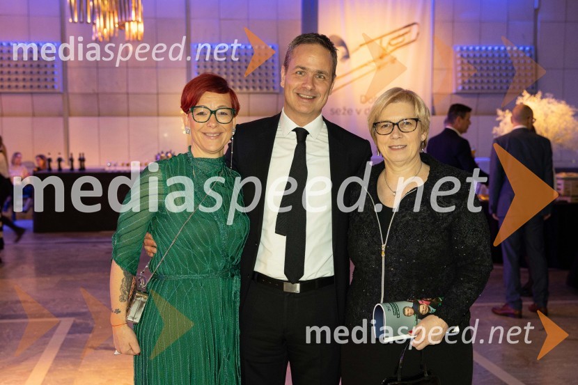  Dijana Ribarič Selakovič, Planet GV d.o.o;  Peter  Ribarič, direktor, Planet GV d.o.o;  ... 30. dobrodelni managerski koncert