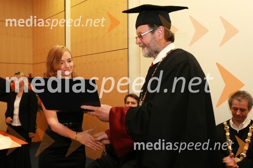 Dr. Nataša Samec, Pravna fakulteta Univerze v Mariboru ter prof. dr. Ivan Rozman, rektor Univerze v MariboruUniverza v Mariboru: Promocija doktorjev znanosti, april 2009