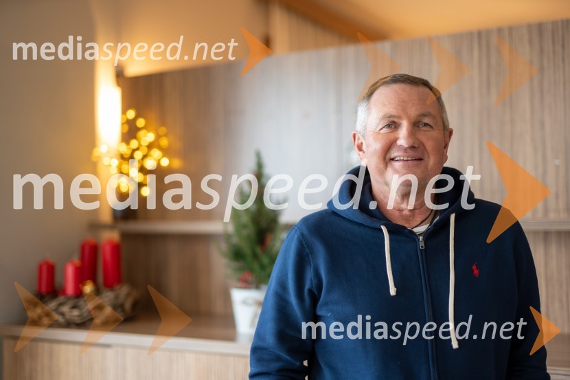  Matjaž Kek, selektor slovenske nogometne reprezentanceMatjaž Kek, selektor slovenske nogometne reprezentance, intervju