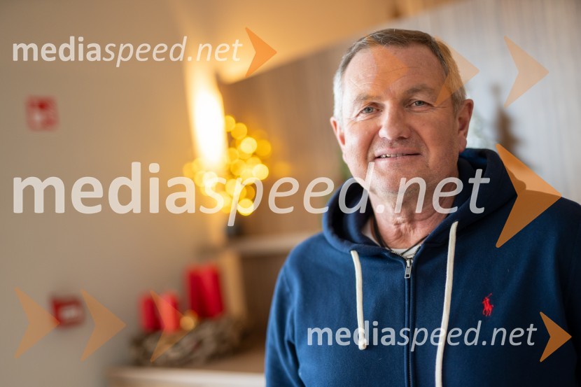  Matjaž Kek, selektor slovenske nogometne reprezentanceMatjaž Kek, selektor slovenske nogometne reprezentance, intervju