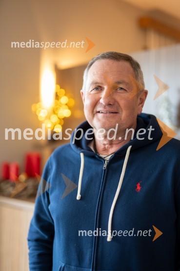  Matjaž Kek, selektor slovenske nogometne reprezentanceMatjaž Kek, selektor slovenske nogometne reprezentance, intervju