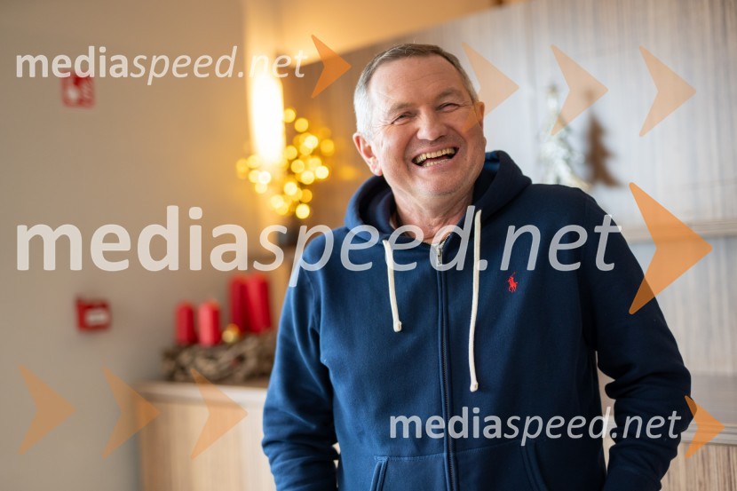  Matjaž Kek, selektor slovenske nogometne reprezentanceMatjaž Kek, selektor slovenske nogometne reprezentance, intervju