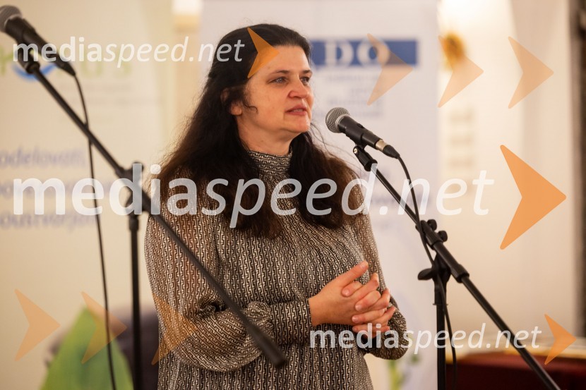 mag. Anita Hrast, direktorica, Inštitut IRDO, Inštitut za razvoj družbene odgovornosti Horus in Adrastos 2023, slavnostna podelitev nagrad