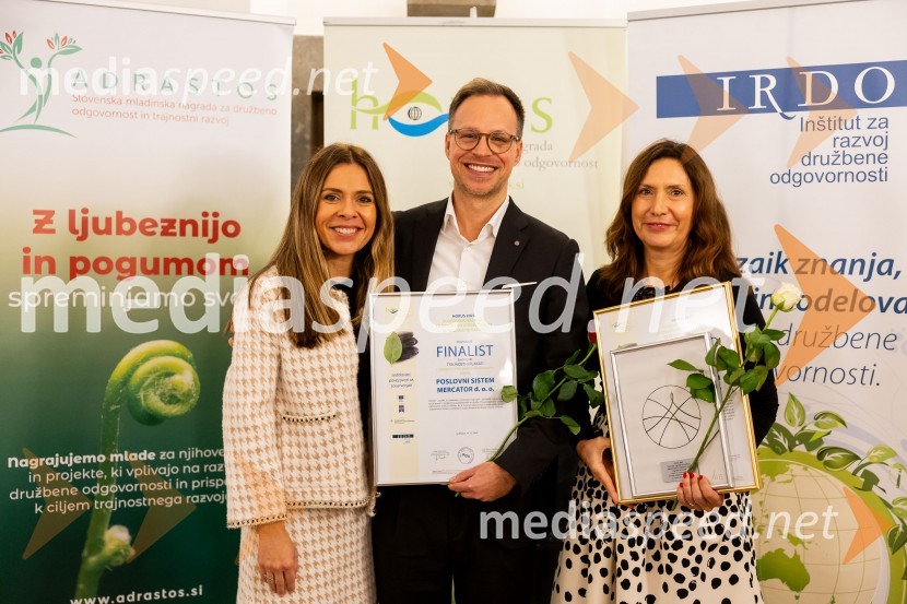  Viktorija Radojević Mavrič, direktorica marketinga in razvoja Mercator d.d.;  Klemen Medved, Mercator d.o.o.;  Majda Vodopivec, direktorica marketinga lastnih blagovnih znamk, MercatorHorus in Adrastos 2023, slavnostna podelitev nagrad