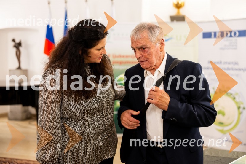  ... ; ddr. Matjaž Mulej,  prvi predsednik Strokovnega sveta inštituta IRDO, predsednik Raziskovalnega sveta ZRC IRDO, zaslužni profesor iz Ekonomsko-poslovne fakultete Univerze v MariboruHorus in Adrastos 2023, slavnostna podelitev nagrad