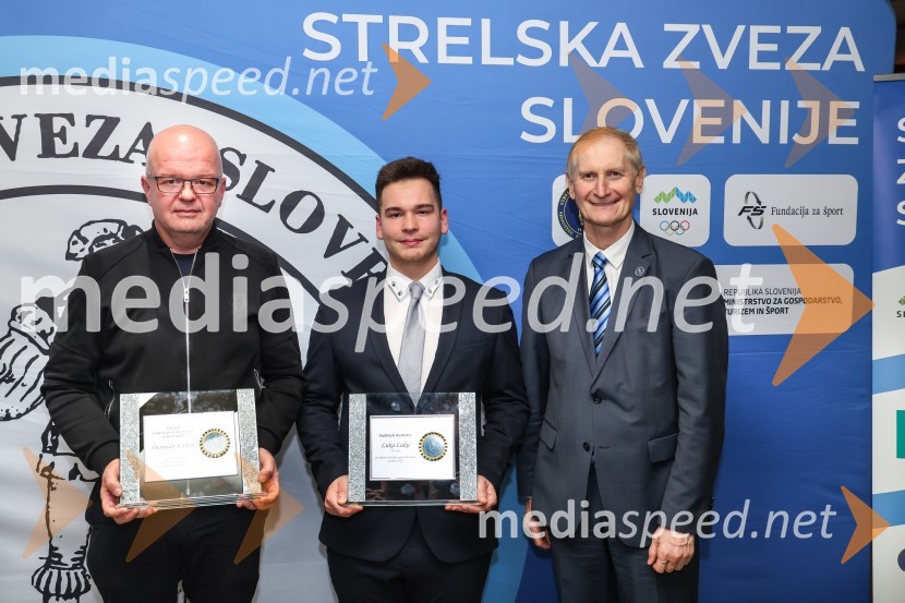  Damijan Klopčič, Strelsko društvo Trzin;  Luka Lukić, strelec;  Ljubo Germič, predsednik SZS (Strelska zveza Slovenije)Podeljena priznanja za najboljše strelke in strelce v letu 2023