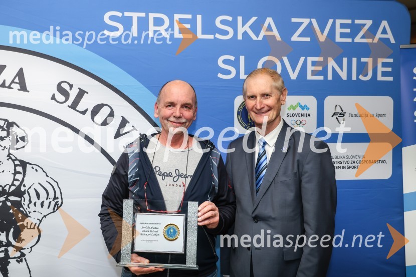  Andrej Brunšek, Strelsko društvo Dušan Poženel Rečica pri Laškem;  Ljubo Germič, predsednik SZS (Strelska zveza Slovenije)Podeljena priznanja za najboljše strelke in strelce v letu 2023