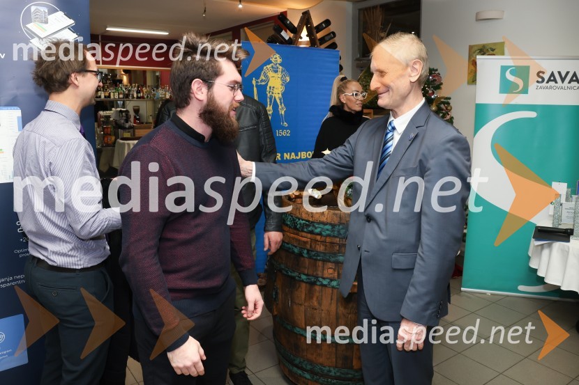  Jože Čeper, strelstvo, zračna pištola 10m;  Ljubo Germič, predsednik SZS (Strelska zveza Slovenije)Podeljena priznanja za najboljše strelke in strelce v letu 2023