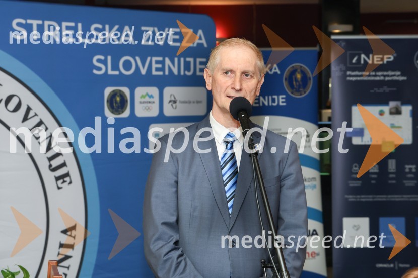  Ljubo Germič, predsednik SZS (Strelska zveza Slovenije)Podeljena priznanja za najboljše strelke in strelce v letu 2023