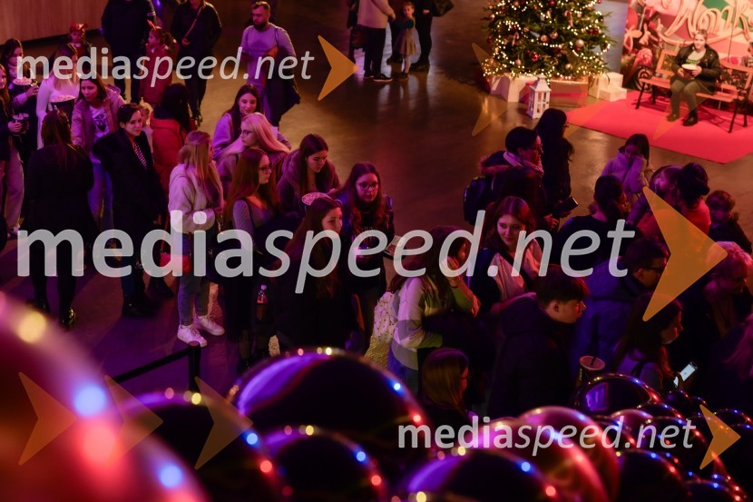 Kaj pa Ester?, premiera slovenske romantične komedije v Mariboxu