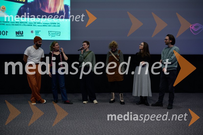  Tosja Flaker Berce, filmski režiser, igralec;  Katja Predan, igralka;  Mila Peršin, igralka;  Suzana Krevh, igralka;  Jerca Jerič, producentka;  Andraž Jerič, filmski producentKaj pa Ester?, premiera slovenske romantične komedije v Mariboxu