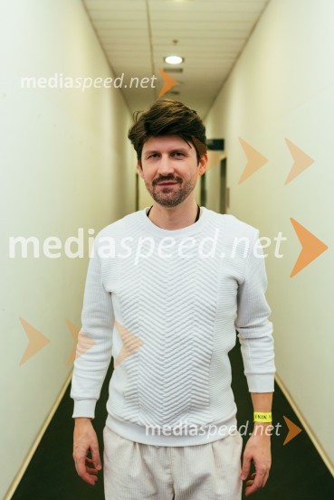  Tomaž Mihelič - Marlenna, član skupine SestreNina Pušlar napolnila Stožice