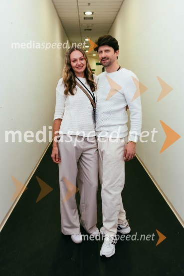  Iryna Osypenko, manekenka;  Tomaž Mihelič - Marlenna, član skupine SestreNina Pušlar napolnila Stožice