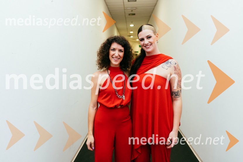 Nina Pušlar napolnila Stožice