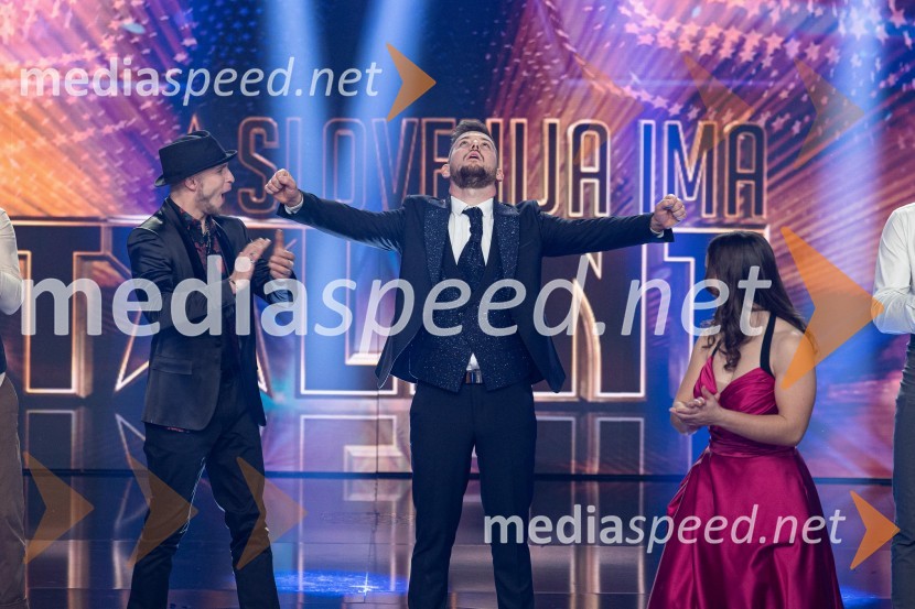  Jure Kotnik, pevec;  Domen Kljun, pevec;  Špela Šemrl, harmonikaricaZmagovalec letošnjih Talentov je Domen Kljun