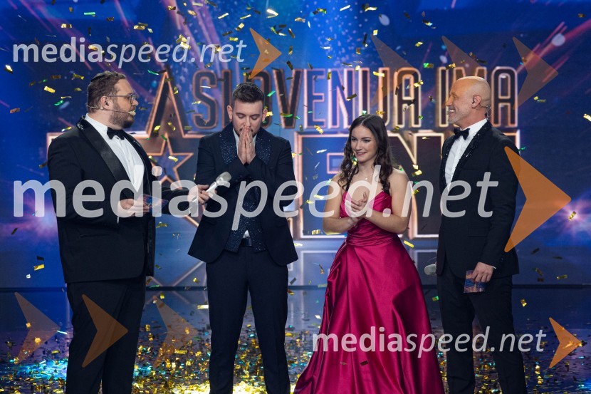  Sašo Stare, stand up komik, voditelj;  Domen Kljun, pevec;  Špela Šemrl, harmonikarica;  Peter Poles, televizijski voditeljZmagovalec letošnjih Talentov je Domen Kljun