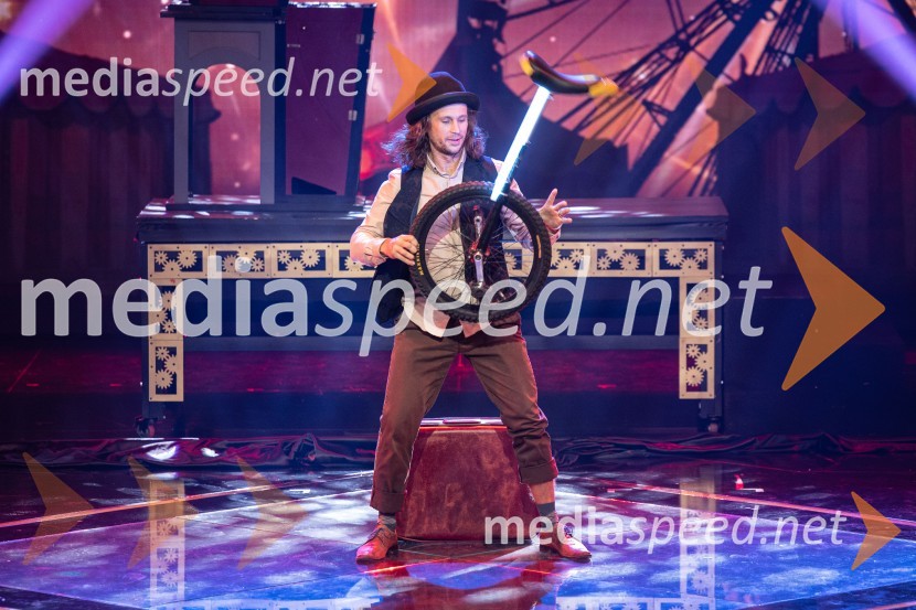  Matjaž  Kekec, ArbadakarbaZmagovalec letošnjih Talentov je Domen Kljun