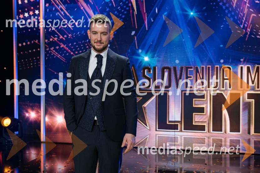  Domen Kljun, pevecZmagovalec letošnjih Talentov je Domen Kljun