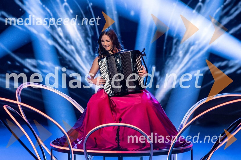  Špela Šemrl, harmonikaricaZmagovalec letošnjih Talentov je Domen Kljun