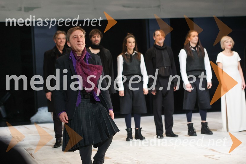  Gregor Baković, igralecKar hočete, premiera Shakespearove drame v SNG Drama Ljubljana