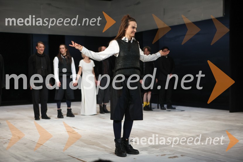  Tina Vrbnjak, igralkaKar hočete, premiera Shakespearove drame v SNG Drama Ljubljana