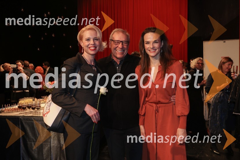 mag. Urška Klakočar Zupančič, predsednica Državnega zbora RS, podpredsednica, Gibanje Svoboda;  Aleš Valič, igralec;  Tina Vrbnjak, igralkaKar hočete, premiera Shakespearove drame v SNG Drama Ljubljana