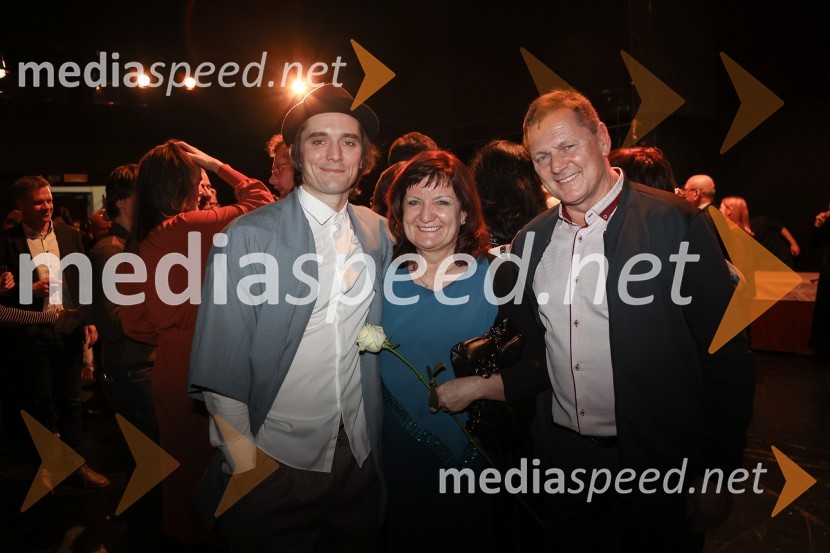  Klemen Janežič, igralec, koreograf;  ... ;  ... Kar hočete, premiera Shakespearove drame v SNG Drama Ljubljana