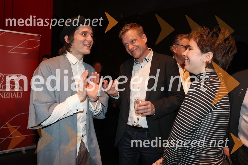  Klemen Janežič, igralec, koreograf;  Luka Nabergoj, pomočnik ravnateljice SNG Drama Ljubljana;  ... Kar hočete, premiera Shakespearove drame v SNG Drama Ljubljana