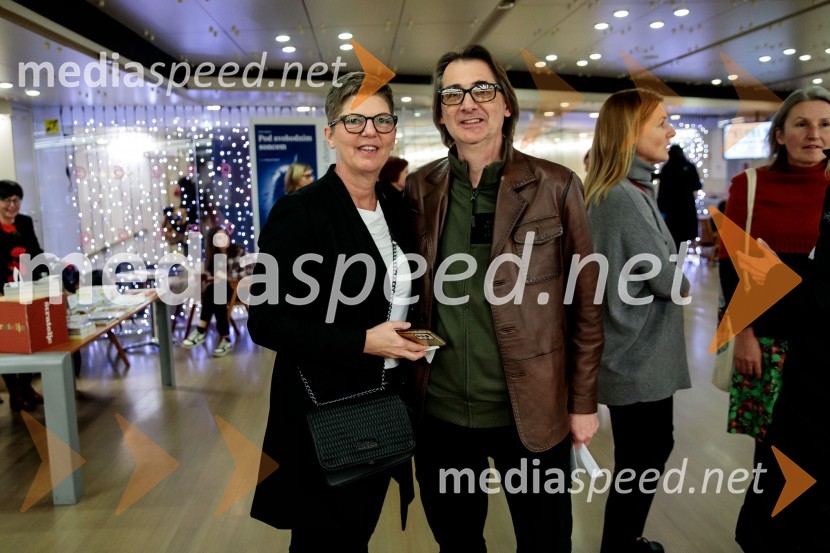  Mirjam Drnovšček, direktorica, SNG Nova Gorica;  Aleksandar  Popovski, režiser, umetniški direktor Drame SNG MariborPod svobodnim soncem, premiera koprodukcijske uprizoritve v Cankarjevem domu