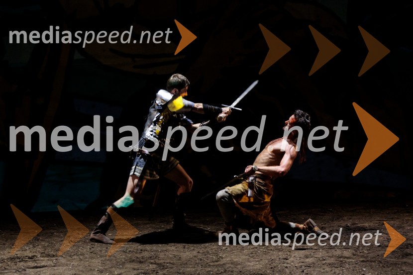  Robert Korošec, igralec;  Matija Rupel, igralecPod svobodnim soncem, premiera koprodukcijske uprizoritve v Cankarjevem domu