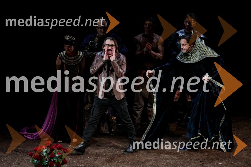  Aleksandar  Popovski, režiser, umetniški direktor Drame SNG MariborPod svobodnim soncem, premiera koprodukcijske uprizoritve v Cankarjevem domu