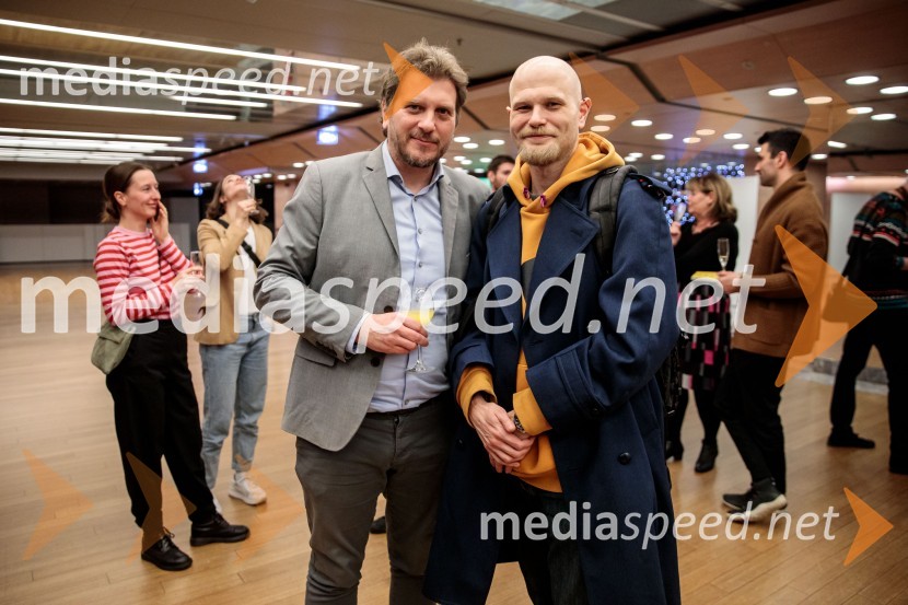  Marko Bratuš, umetniški vodja SNG Nova Gorica;  Miran Bratuš, animator in oblikovalec videaPod svobodnim soncem, premiera koprodukcijske uprizoritve v Cankarjevem domu