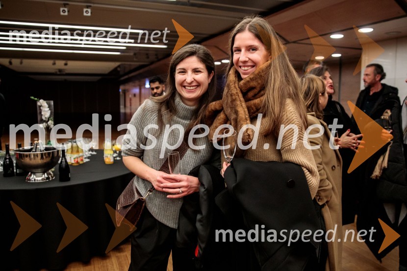 Pod svobodnim soncem, premiera koprodukcijske uprizoritve v Cankarjevem domu