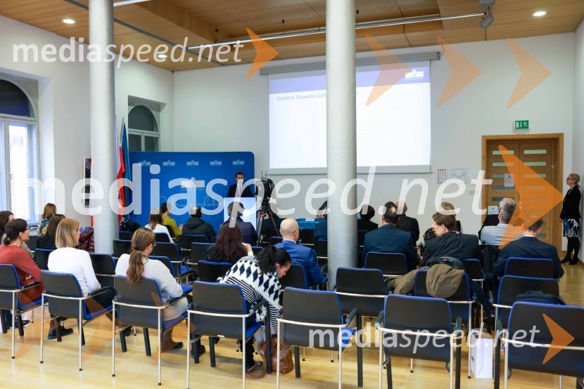prof. dr. Zdravko Kačič, rektor Univerze v MariboruPodpis sporazuma o sodelovanju med Univerzo v Mariboru in Tehniško univerzo v Gradcu