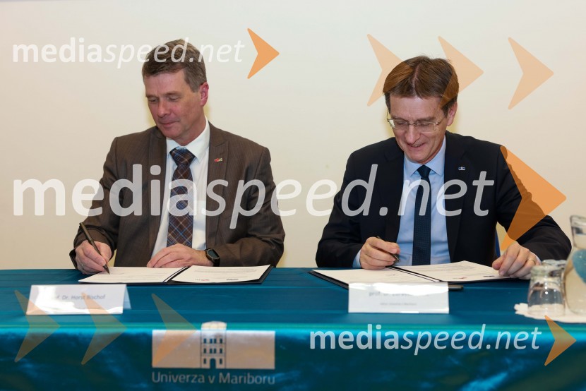 prof. dr. Horst Bischof, rektor TU Graz; prof. dr. Zdravko Kačič, rektor Univerze v MariboruPodpis sporazuma o sodelovanju med Univerzo v Mariboru in Tehniško univerzo v Gradcu