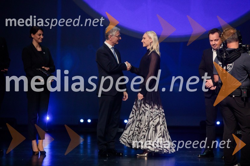  Franjo Bobinac, podpredsednik in generalni direktor za globalni marketing, Hisense International., predsednik Rokometne zveze Slovenije;  Janja Garnbret, športna plezalkaŠportnik leta 2023