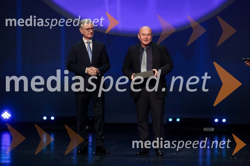  Franjo Bobinac, podpredsednik in generalni direktor za globalni marketing, Hisense International., predsednik Rokometne zveze Slovenije;  ... Športnik leta 2023