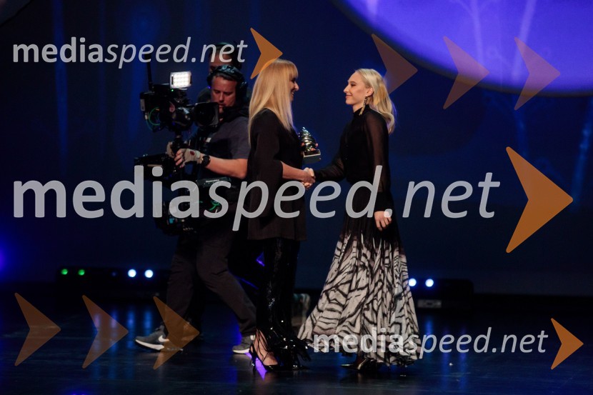  ... ;  Janja Garnbret, športna plezalkaŠportnik leta 2023