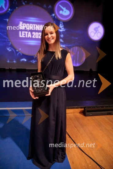  Nika Križnar, smučarska skakalkaŠportnik leta 2023