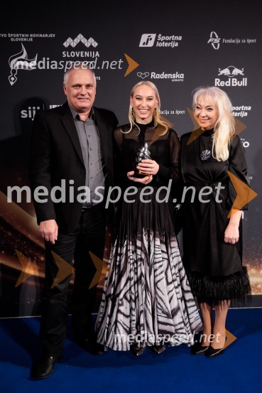  Vili Garnbret;  Janja Garnbret, športna plezalka;  Darja GarnbretŠportnik leta 2023