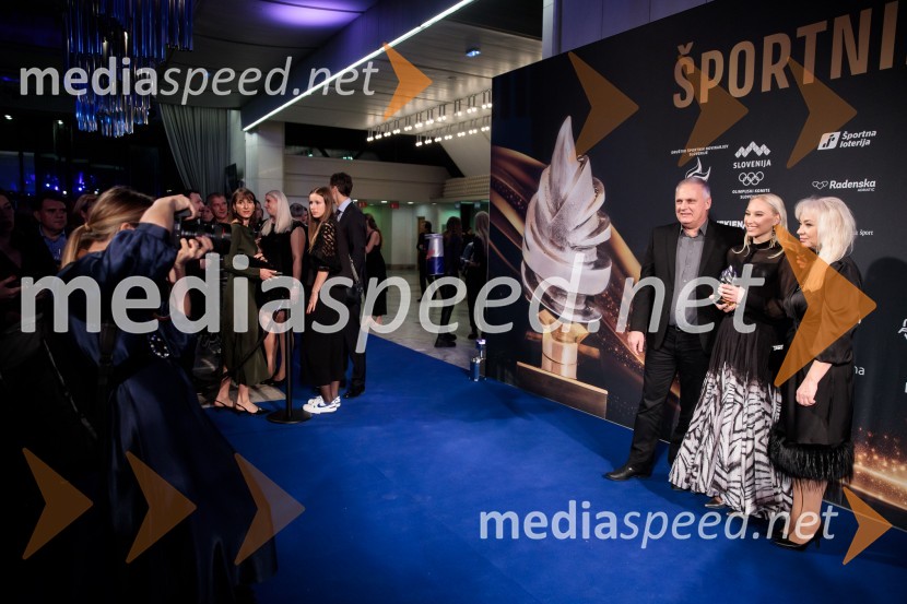  Vili Garnbret;  Janja Garnbret, športna plezalka;  Darja GarnbretŠportnik leta 2023