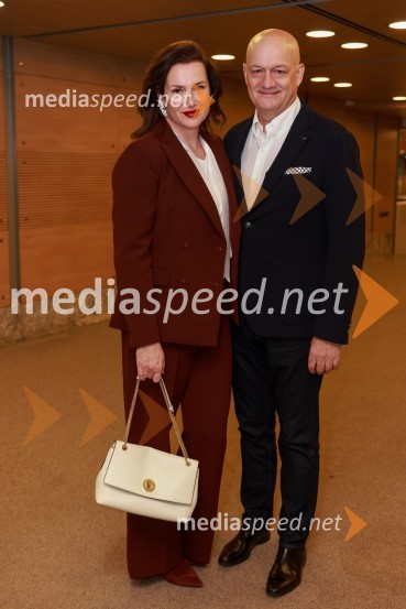  Anka Aleksič;  Marko  Vičič, partner in izvršni direktor v agenciji Futura DDBKaj se je zgodilo z Bette Davis in Joan Crawford?, premiera v Cankarjevem domu