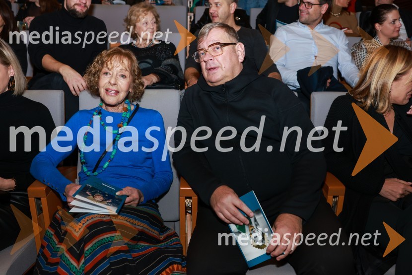  Milena  Zupančič, igralka;  Robert Waltl, direktor, Mini teaterKaj se je zgodilo z Bette Davis in Joan Crawford?, premiera v Cankarjevem domu