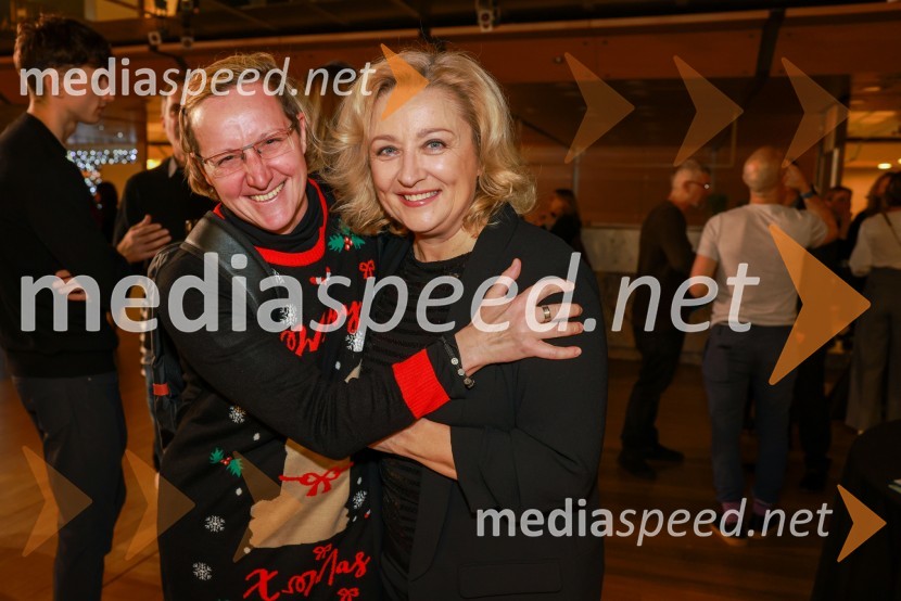  Anja Klančar;  Nataša Barbara Gračner, režiserka in igralkaKaj se je zgodilo z Bette Davis in Joan Crawford?, premiera v Cankarjevem domu
