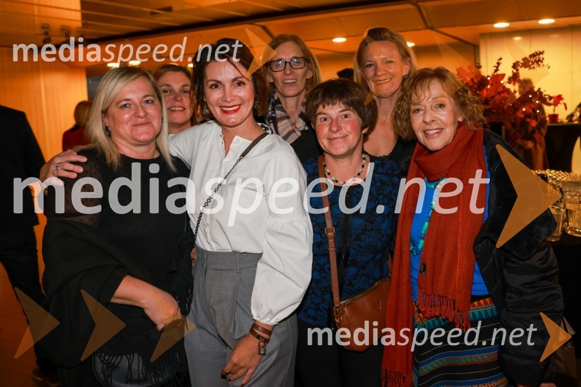  ... ;  ... ;  Sandra Ristić, Teater Tivoli;  ... ;  ... ;  ... ;  Milena  Zupančič, igralkaKaj se je zgodilo z Bette Davis in Joan Crawford?, premiera v Cankarjevem domu