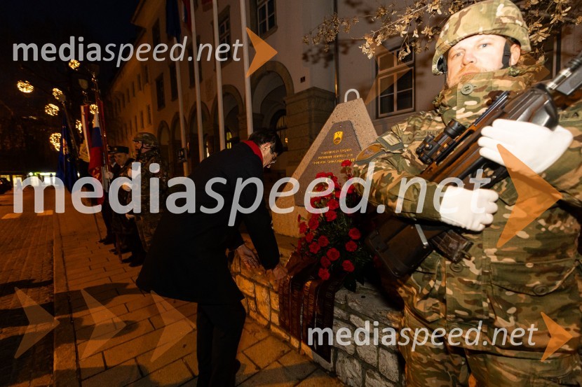  Matjaž Rakovec, župan Mestne občine KranjPoklon ob dnevu samostojnosti in enotnosti v Mestni občini Kranj