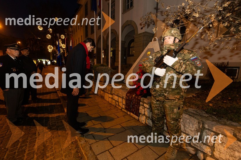  Matjaž Rakovec, župan Mestne občine KranjPoklon ob dnevu samostojnosti in enotnosti v Mestni občini Kranj