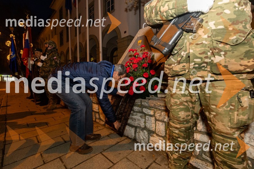 Poklon ob dnevu samostojnosti in enotnosti v Mestni občini Kranj